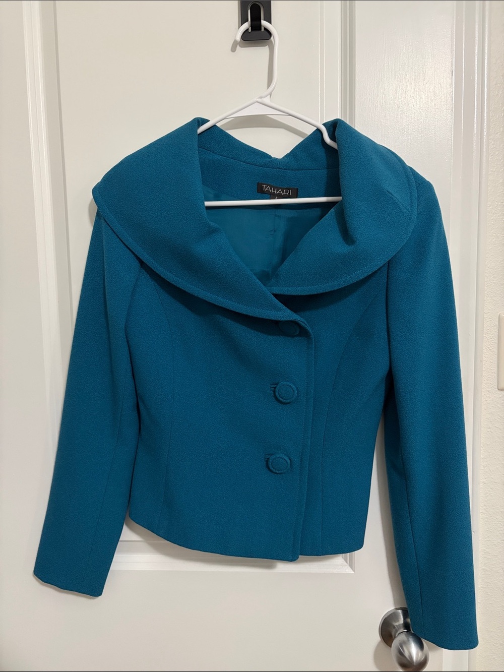 Tahari Teal Button-Front Cropped Blazer with Wide Collar